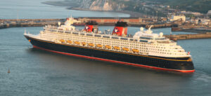 Gunwharf Ferry – Heathrow Airport Taxi Transfers from ₤95.00*