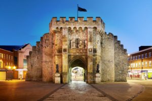 Taxi Southampton – Heathrow Airport from £160.00*