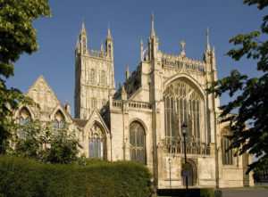 Taxi Gloucester – Heathrow Airport from £190.00*