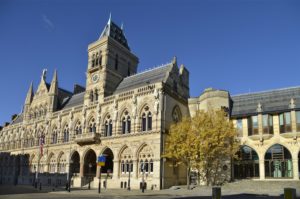 Taxi Northampton – Heathrow Airport from £135.00*